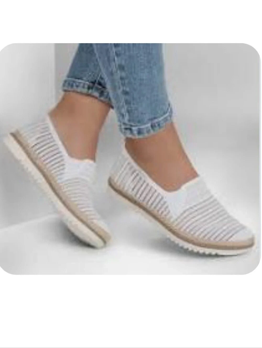 Skechers Bobs Flexpadrilles Size 8.5 Lo Slip On Sneakers White Tan